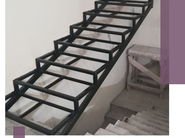 Демонтаж лестниц на металлокаркасе в Павлове: быстрый вывоз и разбор