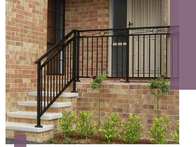 Уличные перила из металла под ключ в Павлове