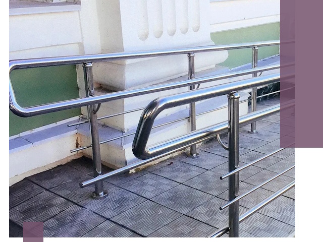 Ограждения пандусов из металла и нержавейки в Павлове