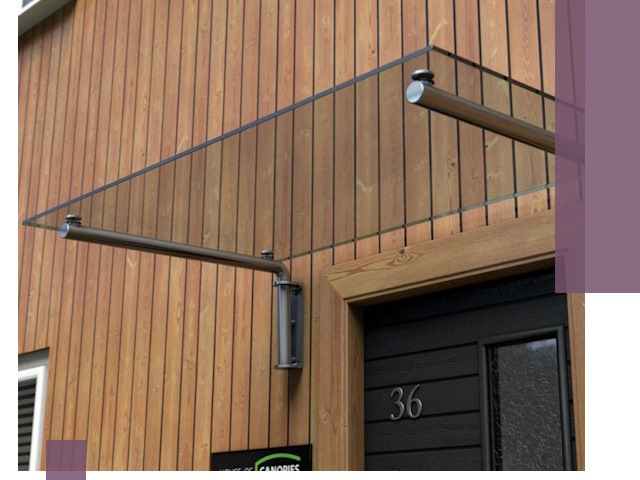 Стеклянные козырьки на входы и фасады в Павлове