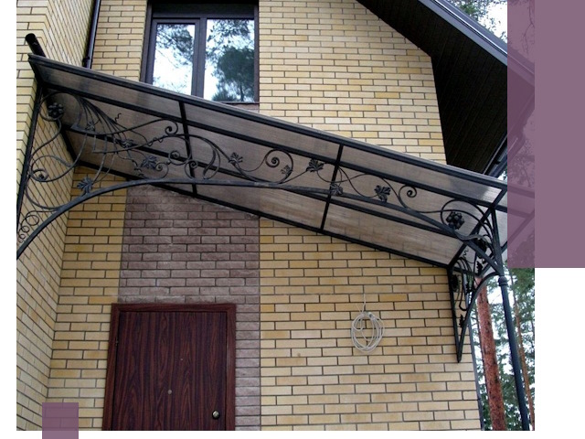 Односкатные козырьки из металла под ключ в Павлове